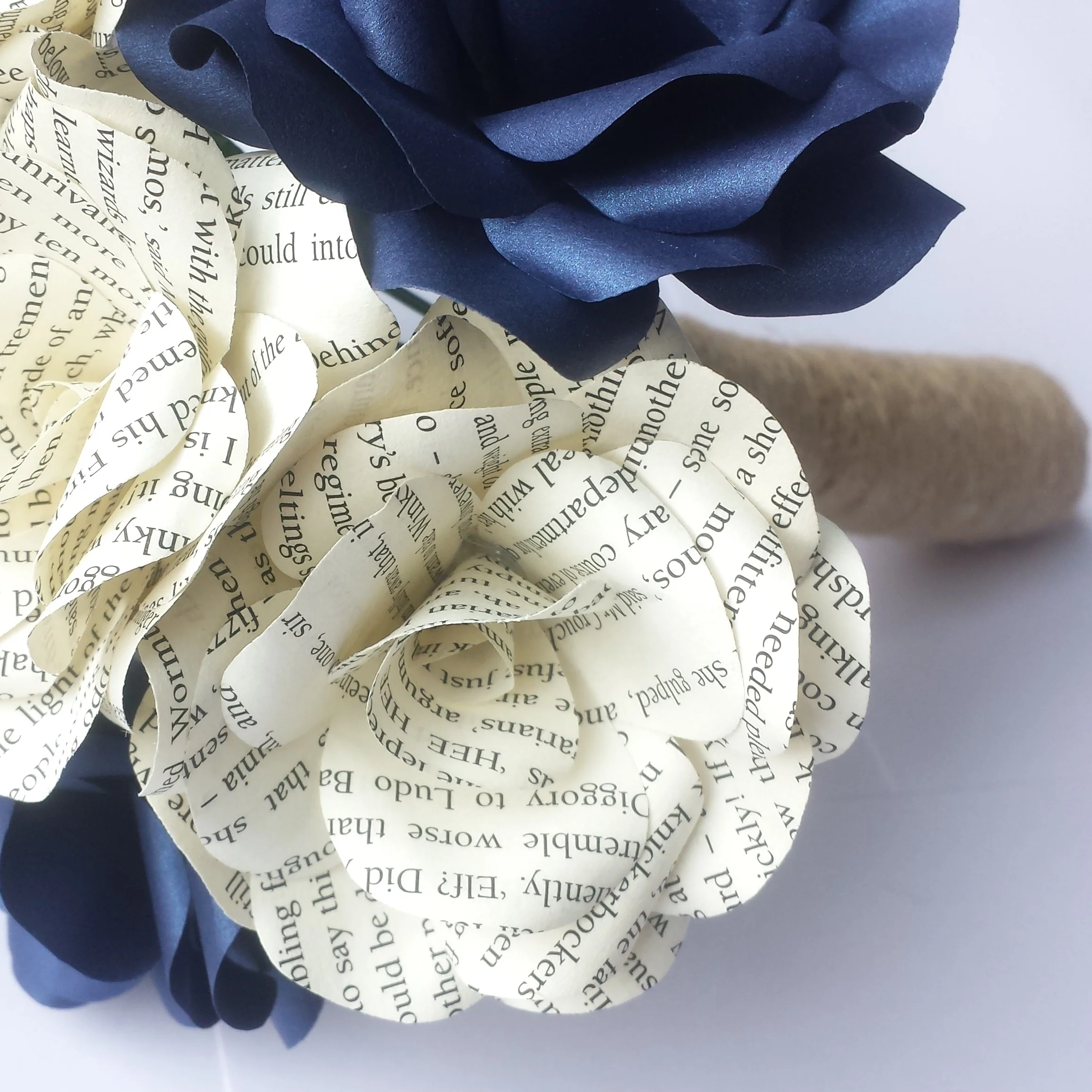 Book Paper Flower Bridal Bouquet - Image 10