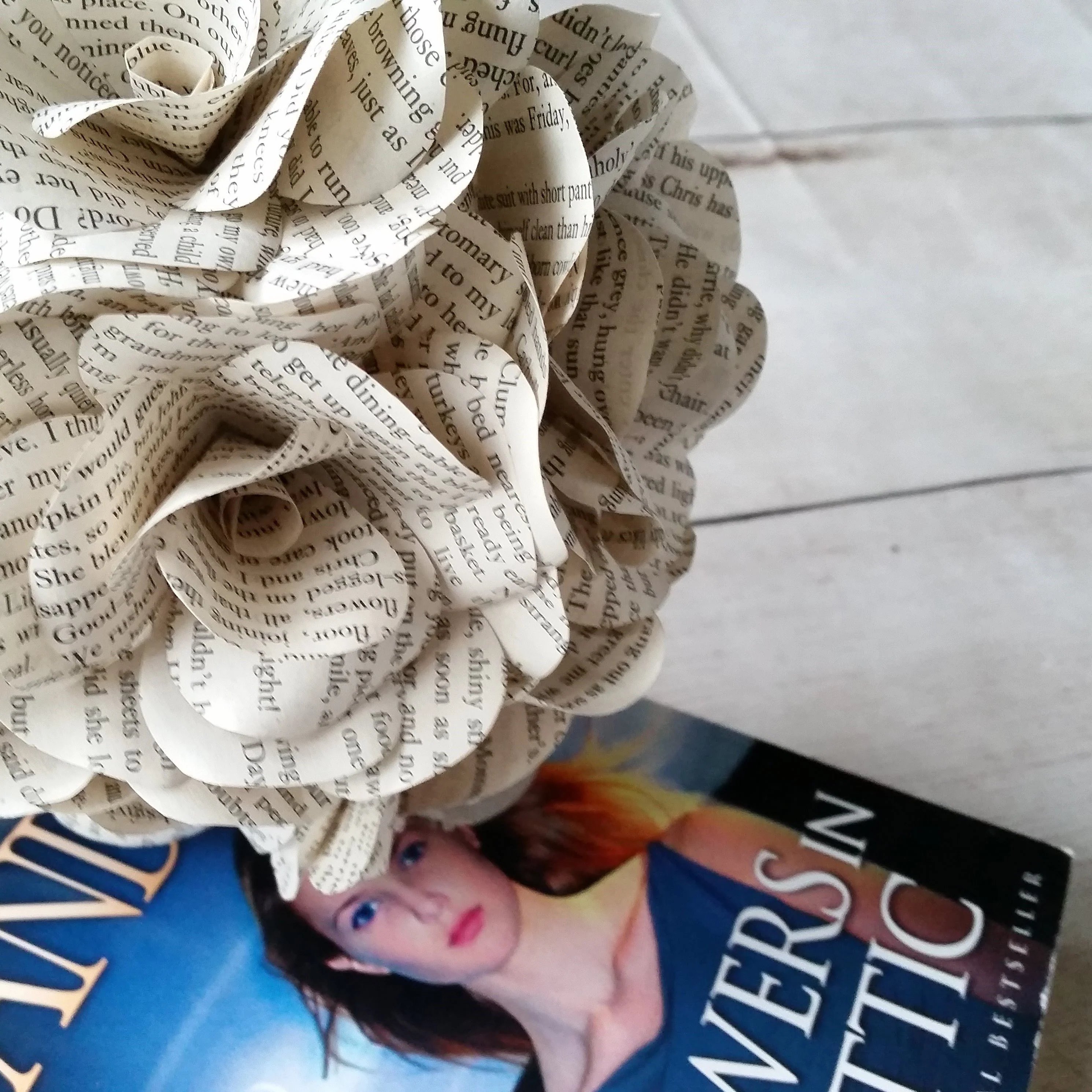 Flowers In The Attic Book Paper Roses - Image 4