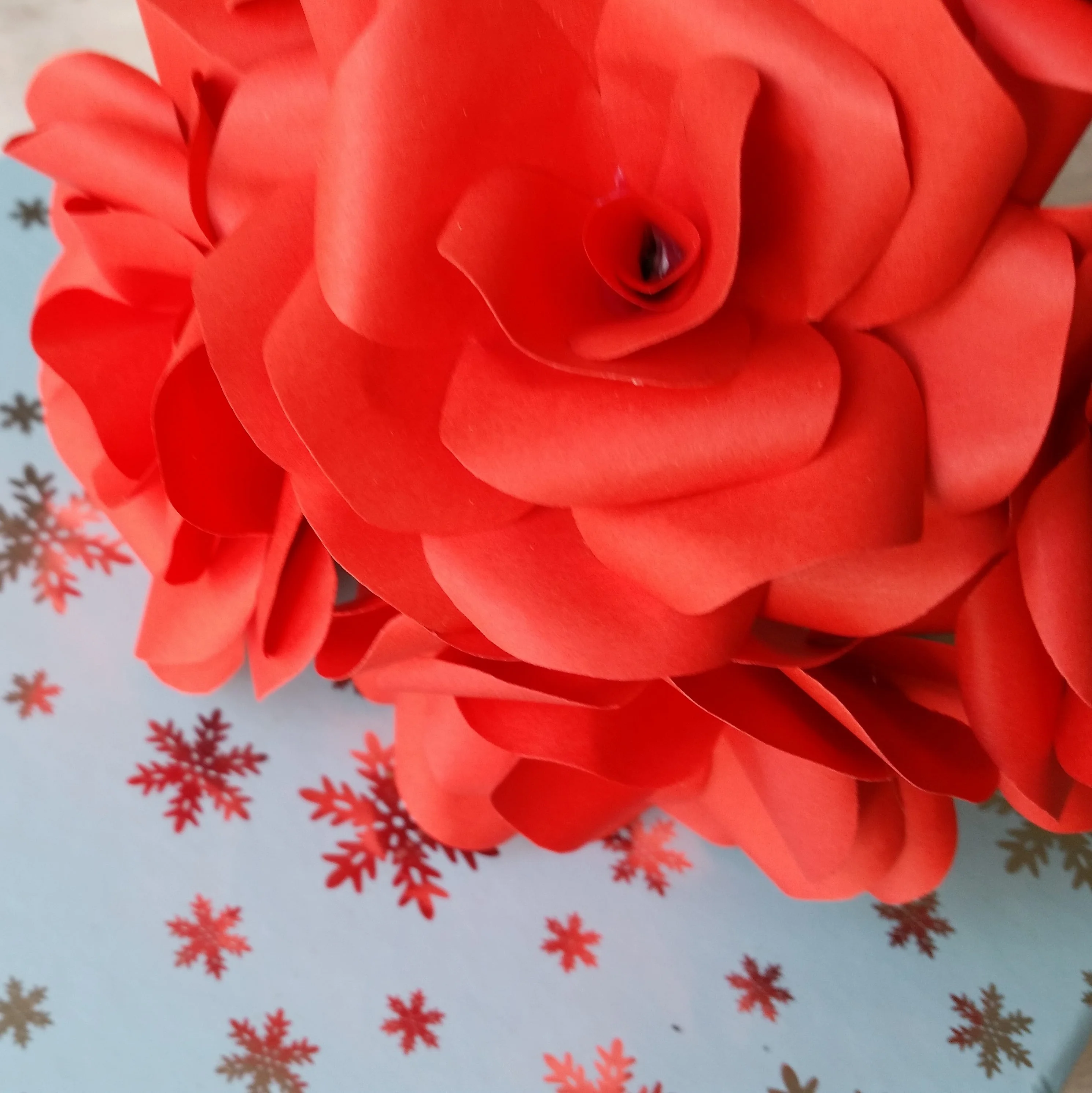 Red Paper Roses - Image 7