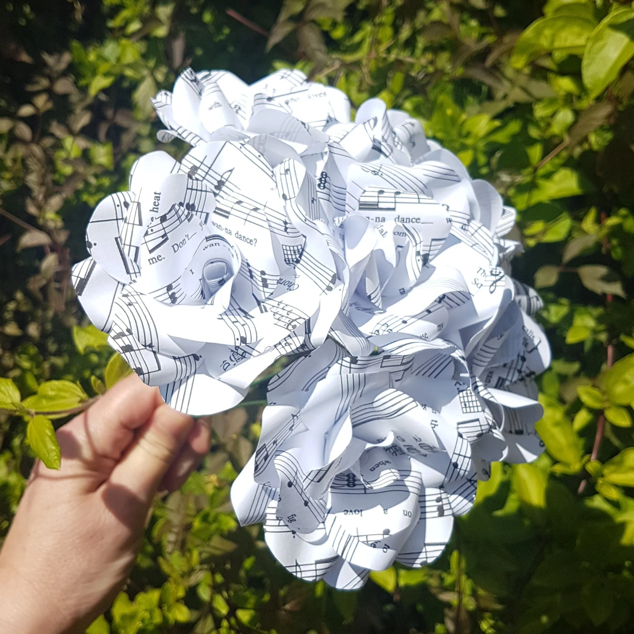 Sheet Music Paper Flowers - Image 10