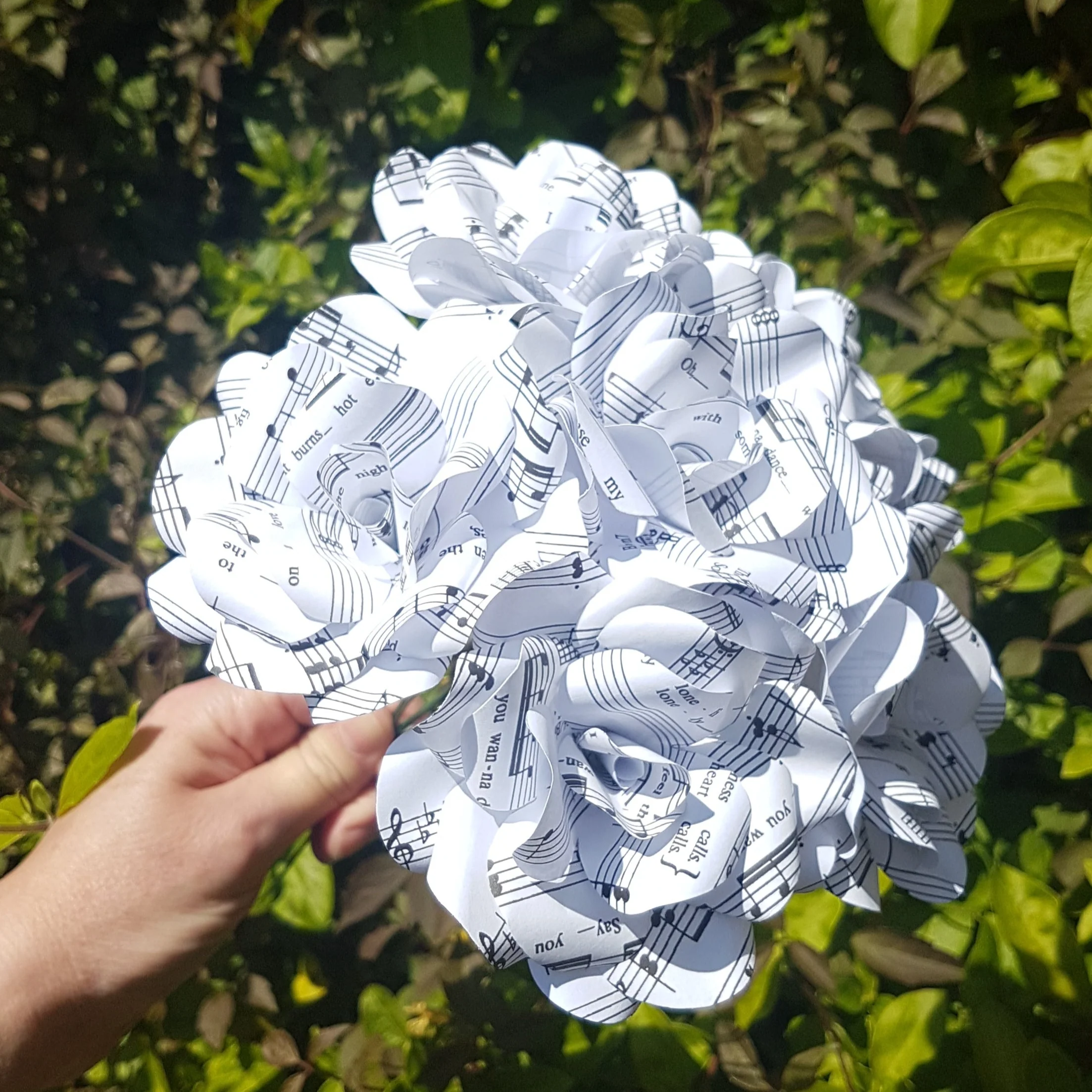 Sheet Music Paper Flowers - Image 11