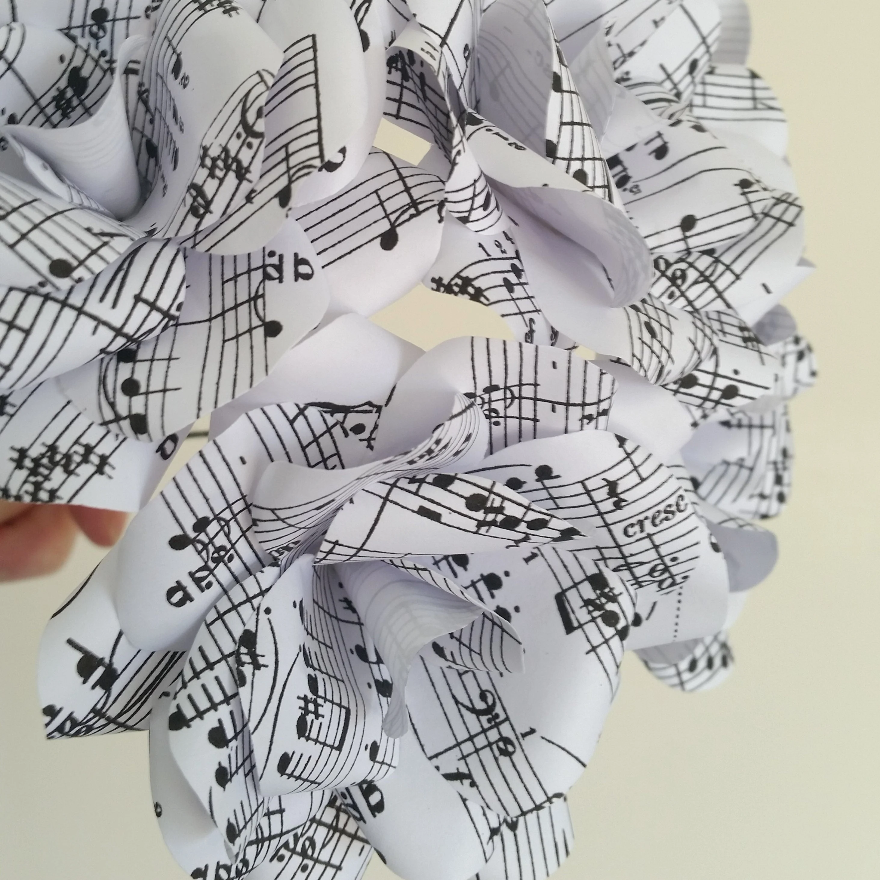 Sheet Music Paper Flowers - Image 9
