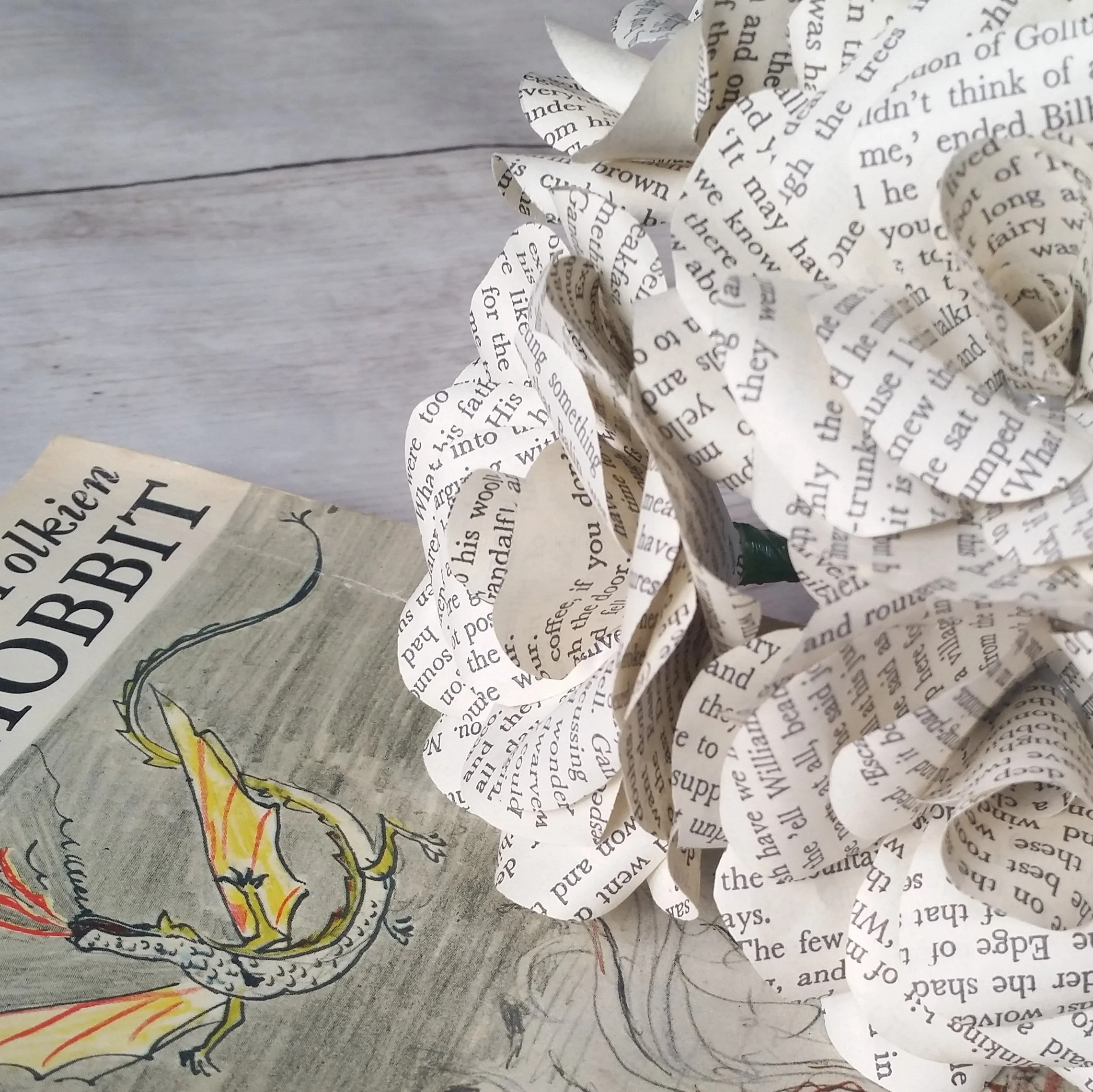 The Hobbit Paper Flowers - Image 4